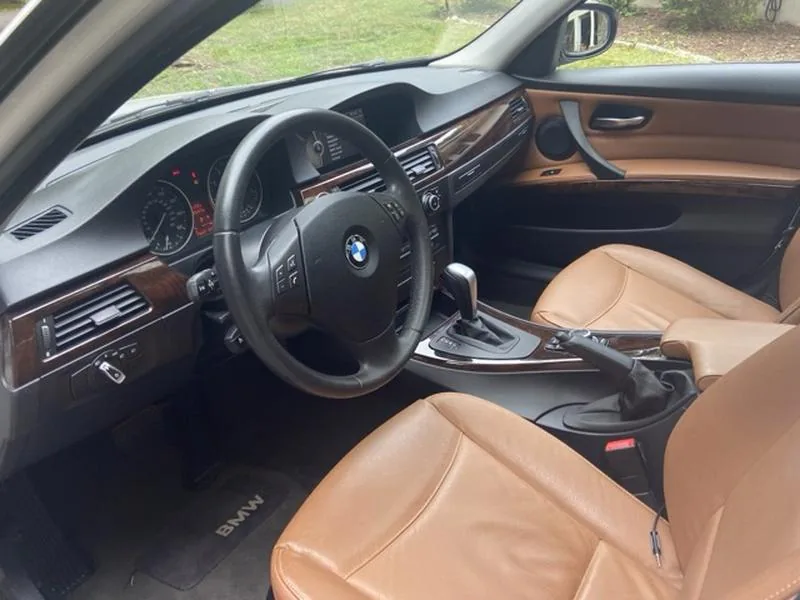 BMW 328i interior detail