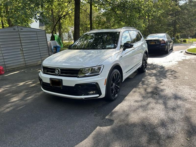 VW Tiguan exterior detail